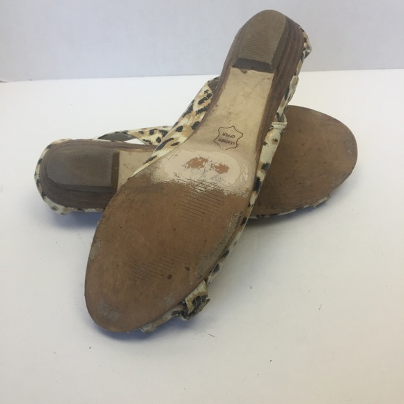 STEVE MADDEN Spirral Animal Print Peep-Toe Flat 6M - Picture 7 of 7